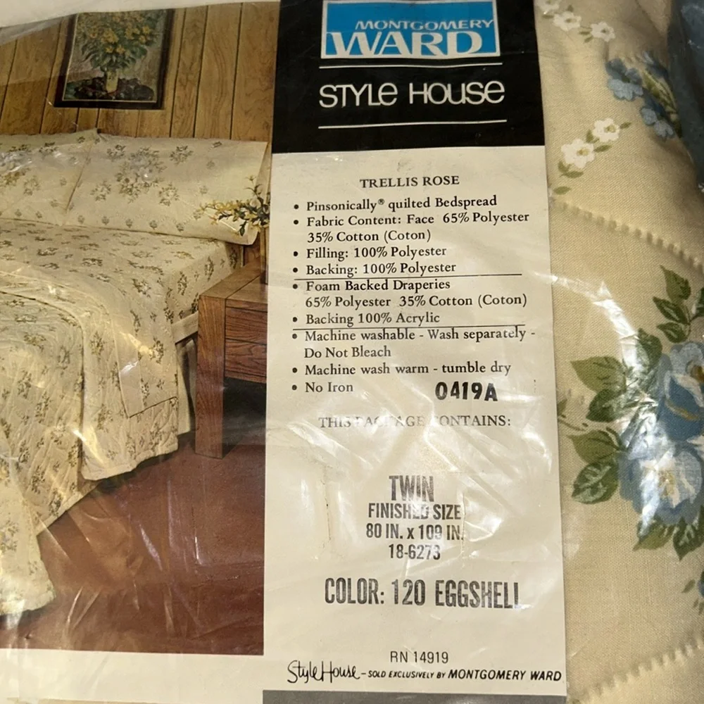 NWT Vintage Mid Century Modern Montgomery Ward Blue Floral Quilted Bedspread